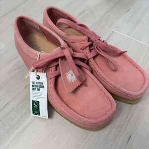 Clark’s Originals Pink Suede Wallabee Natural Rubber Sole Women's Shoes sz 8